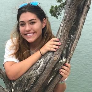 Meet your Posher, Brittany